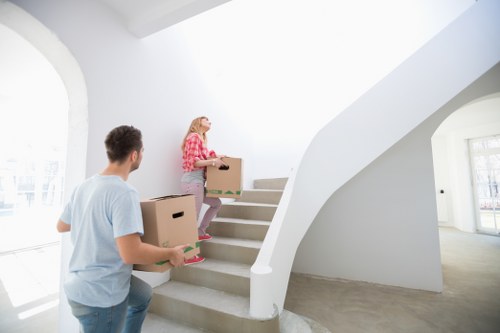 Packing and loading support from removal services in Stpauls